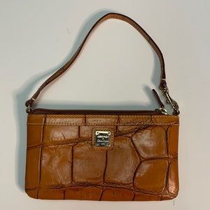 Dooney & Bourke leather wristlet